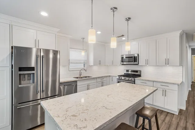 $472,000 | 765 Marlin Street, Bayou Vista, TX 77563