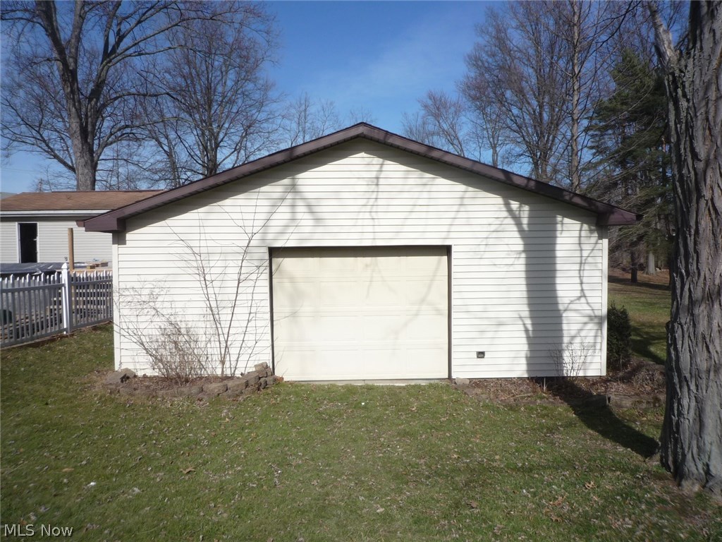 1931 Liberty Road Stow, OH 44224 - Photo 12 of 15