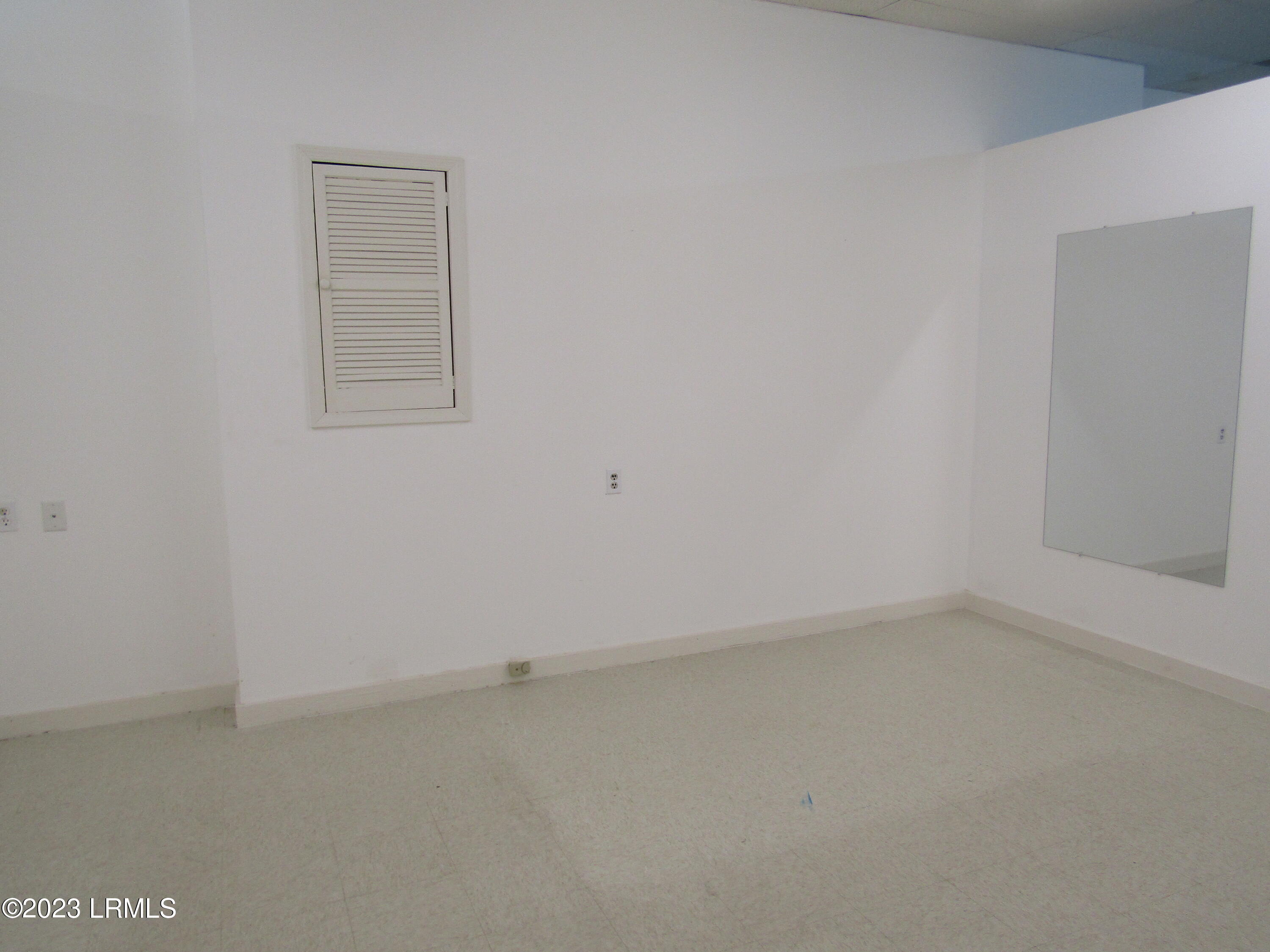 1108 North Jefferies Boulevard Walterboro, SC 29488 - Photo 11 of 18 IMG_0072