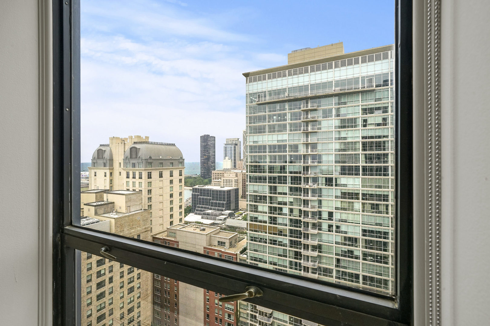 260 East Chestnut Street, Unit 3405 Chicago, IL 60611 - Photo 14 of 22