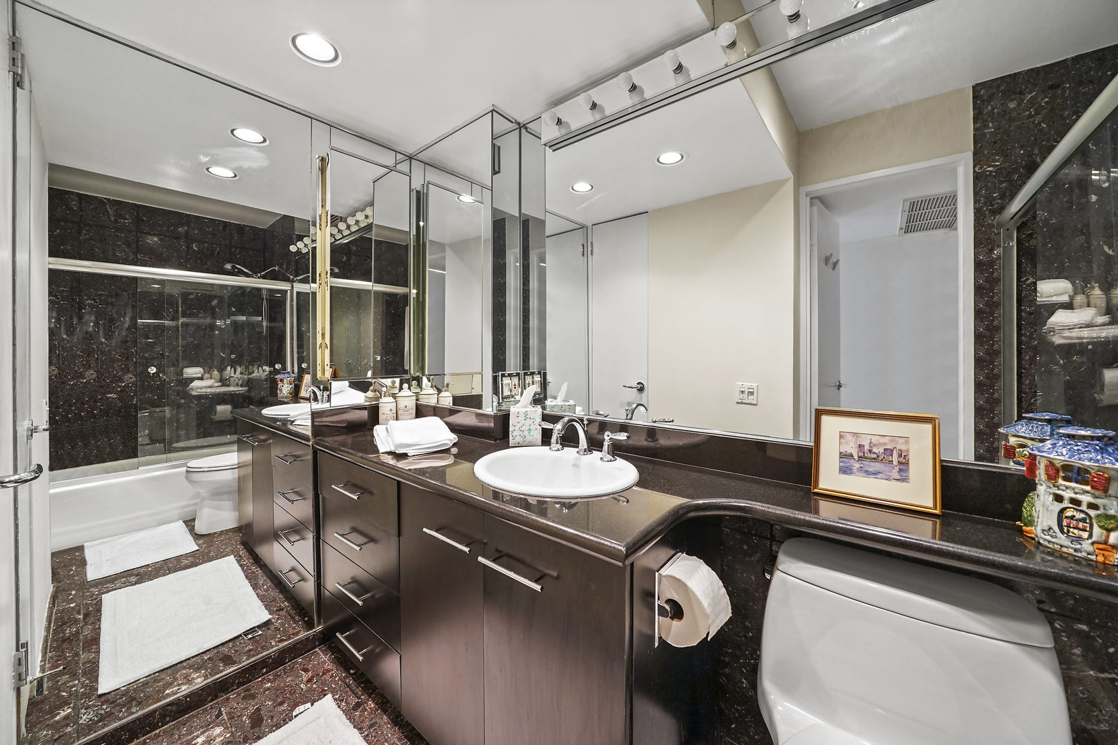 260 East Chestnut Street, Unit 3405 Chicago, IL 60611 - Photo 15 of 22