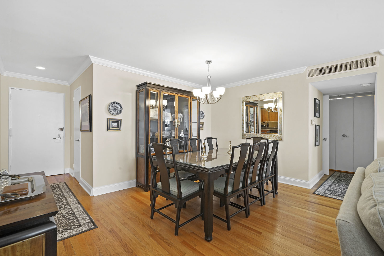 260 East Chestnut Street, Unit 3405 Chicago, IL 60611 - Photo 5 of 22