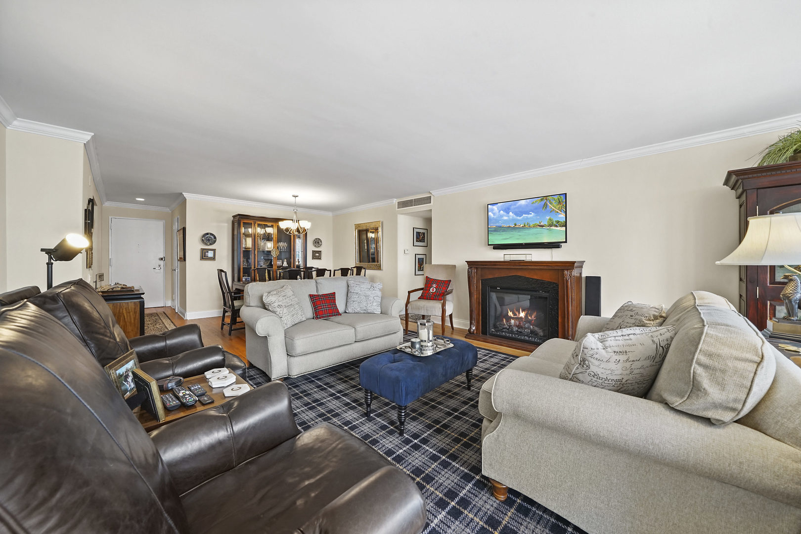 260 East Chestnut Street, Unit 3405 Chicago, IL 60611 - Photo 9 of 22