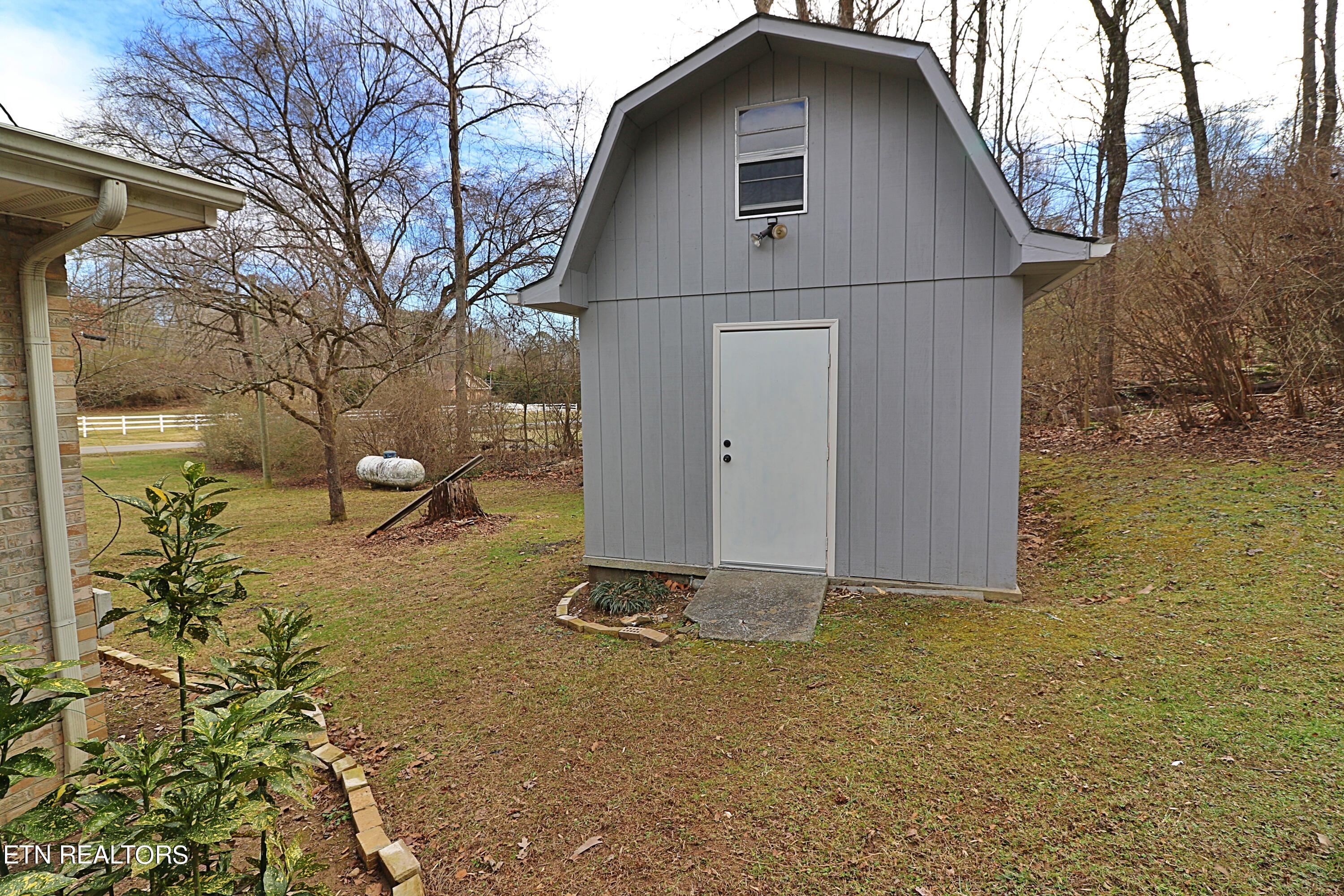 8237 Collier Road Powell, TN 37849 - Photo 16 of 47 094A5794