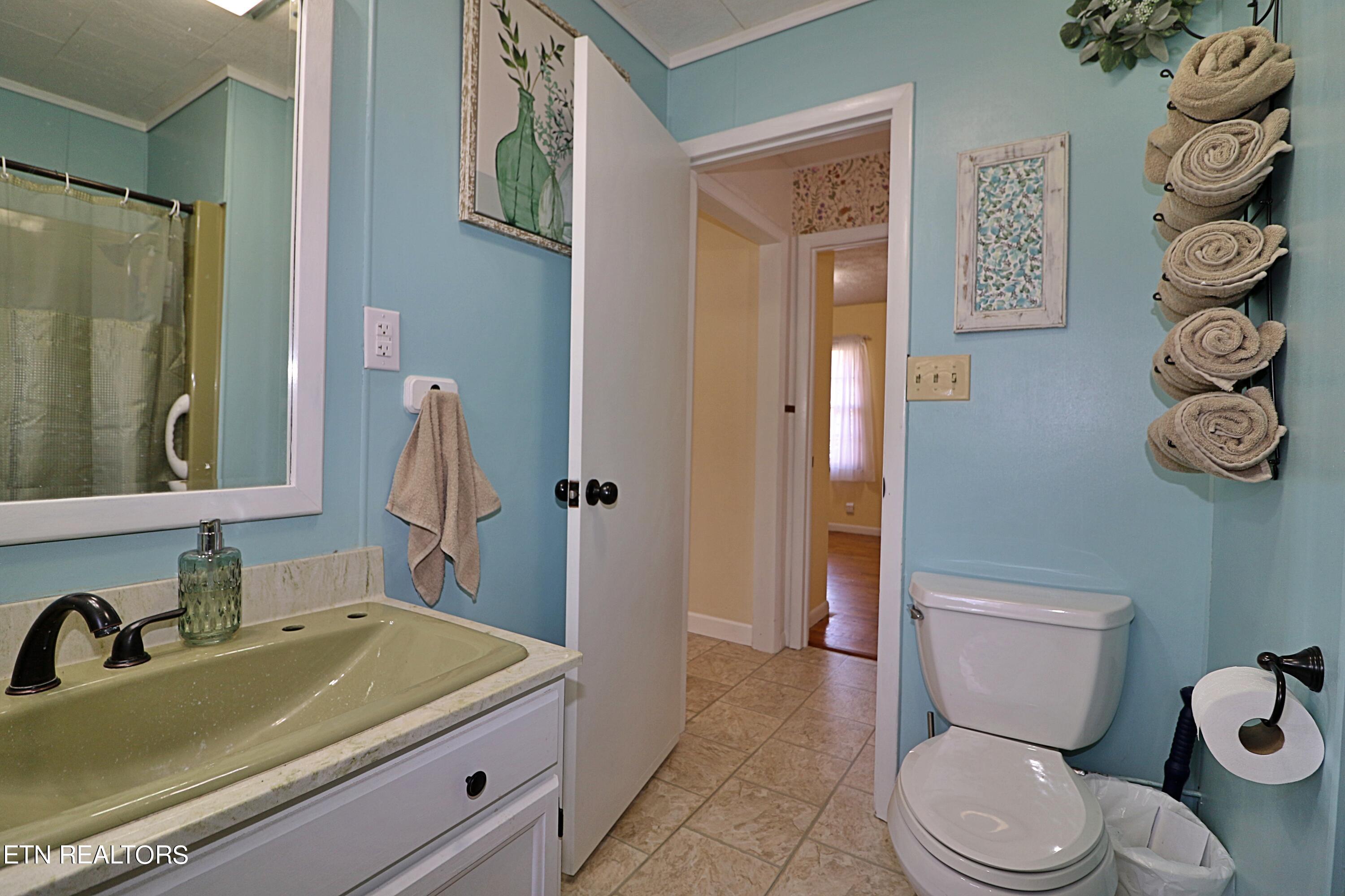 8237 Collier Road Powell, TN 37849 - Photo 23 of 47 094A5754