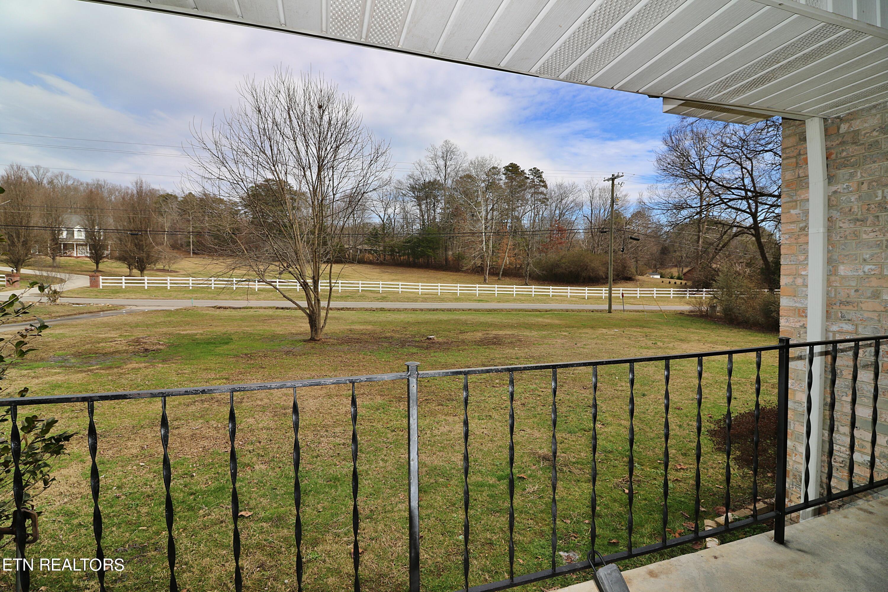 8237 Collier Road Powell, TN 37849 - Photo 3 of 47 094A5797