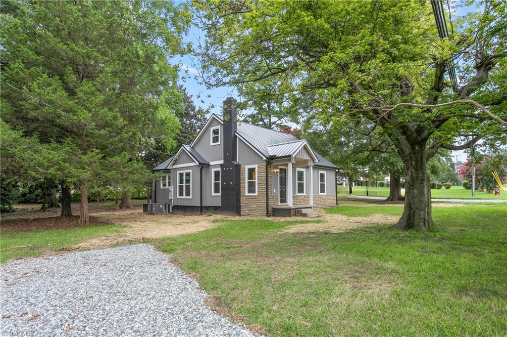 112 Roxboro Road Haw River, NC 27258 - Photo 2 of 15 Gallery Image 2