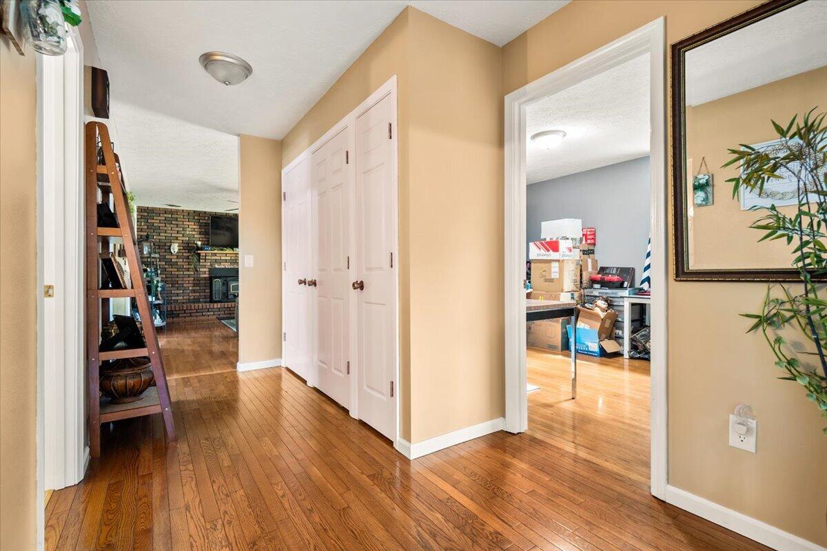 1406 Oak Ridge Road Corbin, KY 40701 - Photo 33 of 64 35-Oak Ridge Church Rd22