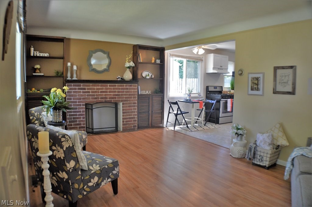 27811 Knickerbocker Road Bay Village, OH 44140 - Photo 2 of 27 Gallery Image 2