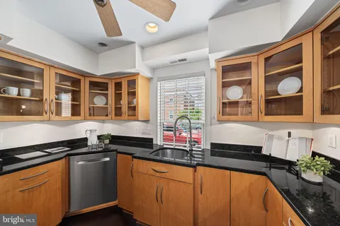 $1,249,000 | 228 South Alfred Street, Alexandria, VA 22314