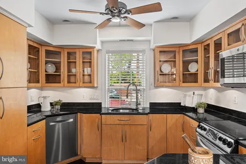 $1,249,000 | 228 South Alfred Street, Alexandria, VA 22314
