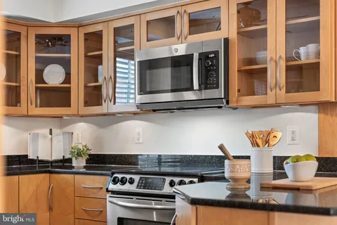 $1,249,000 | 228 South Alfred Street, Alexandria, VA 22314