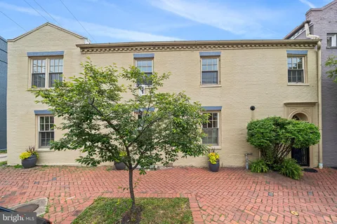 $1,249,000 | 228 South Alfred Street, Alexandria, VA 22314