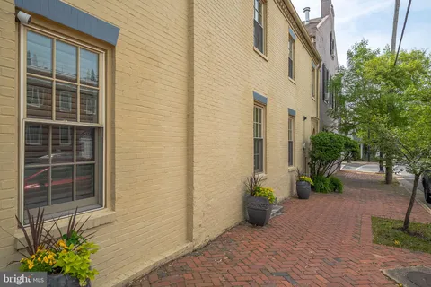 $1,249,000 | 228 South Alfred Street, Alexandria, VA 22314