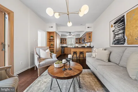 $1,249,000 | 228 South Alfred Street, Alexandria, VA 22314