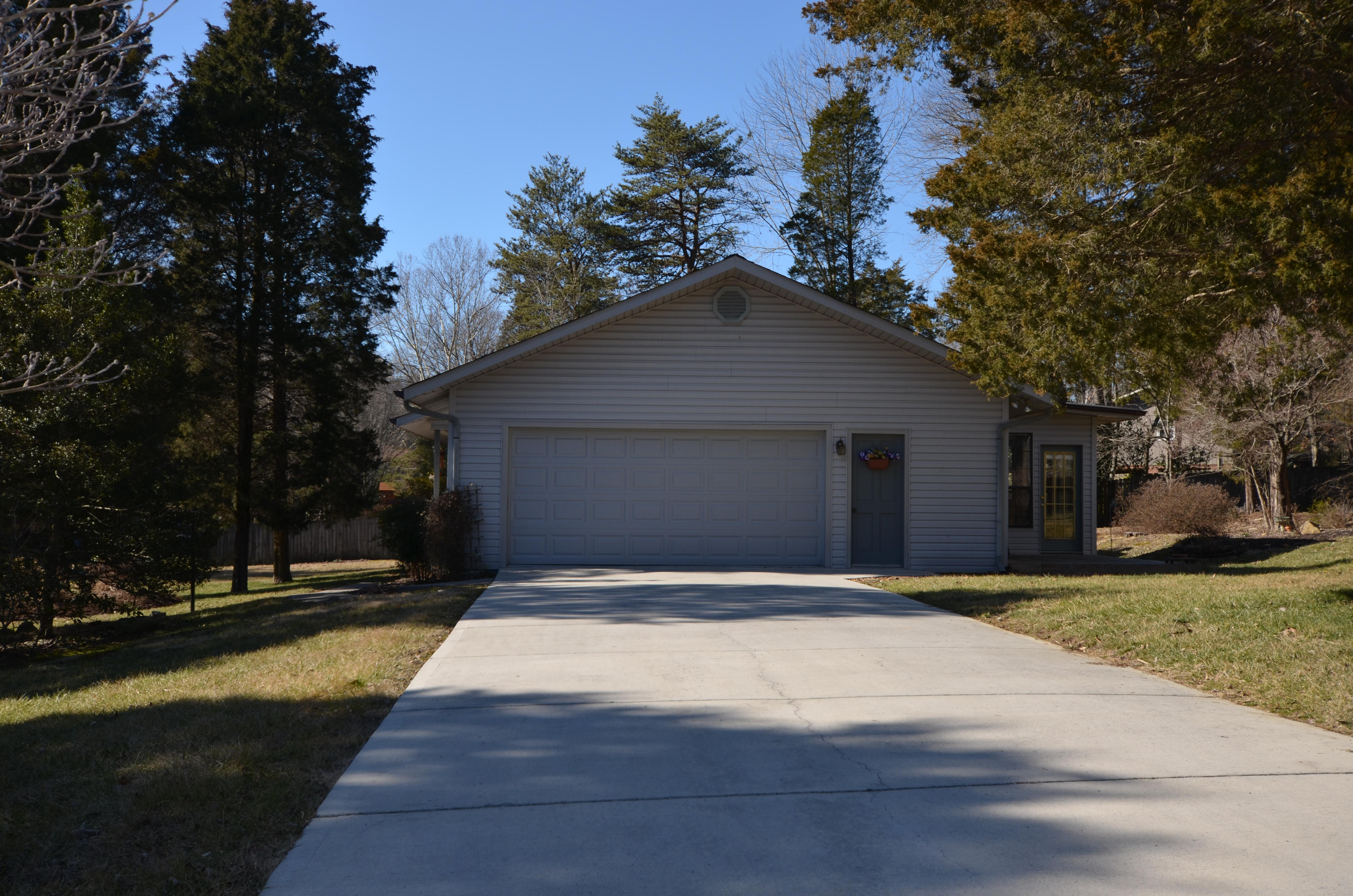 103 Hartford Place Oak Ridge, TN 37830 - Photo 4 of 15 DSC_0129
