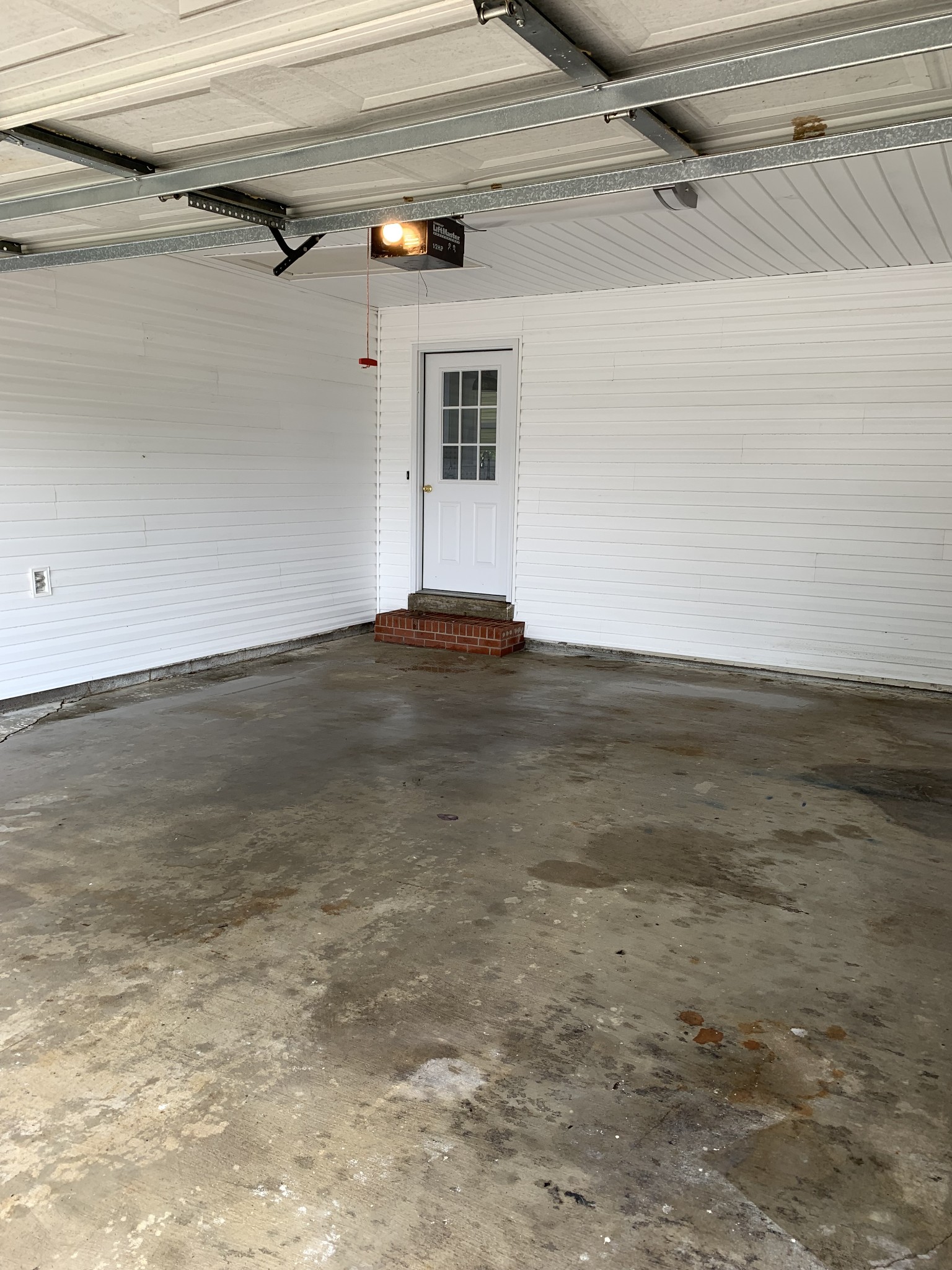 5870 Chestnut Bluff Road Friendship, TN 38034 - Photo 4 of 19 a view of an empty room