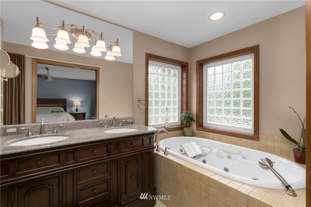 1233 222nd Place Southwest Bothell, WA 98021 - Photo 15 of 21