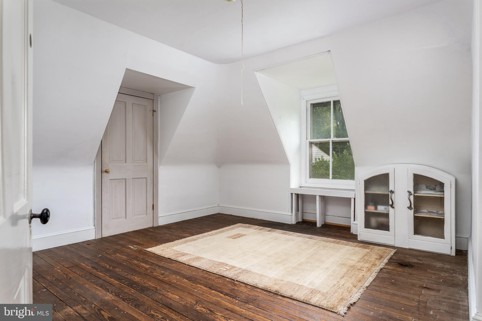 938 Summit Road Narberth, PA 19072 - Photo 37 of 60 Upper Floor Bonus Space