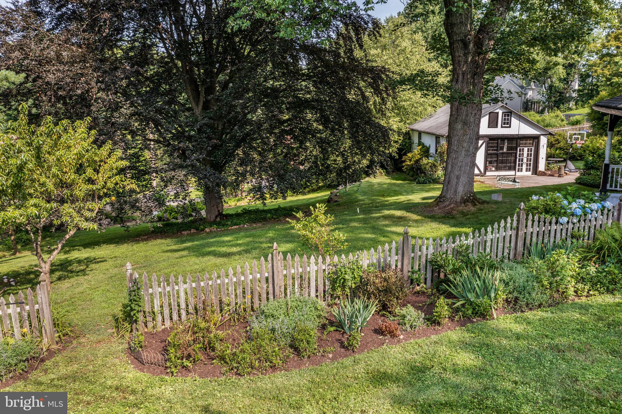 938 Summit Road Narberth, PA 19072 - Photo 46 of 60 Spacious Landscaped Lot