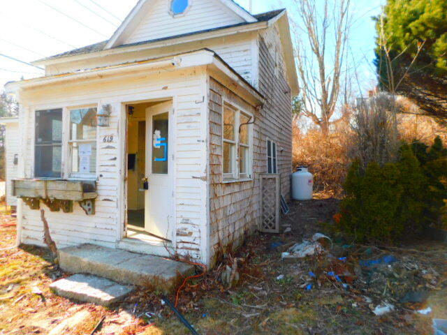 619 Reach Road, Unit 1 Sargentville, ME 04673 - Photo 3 of 14 DSCN6886