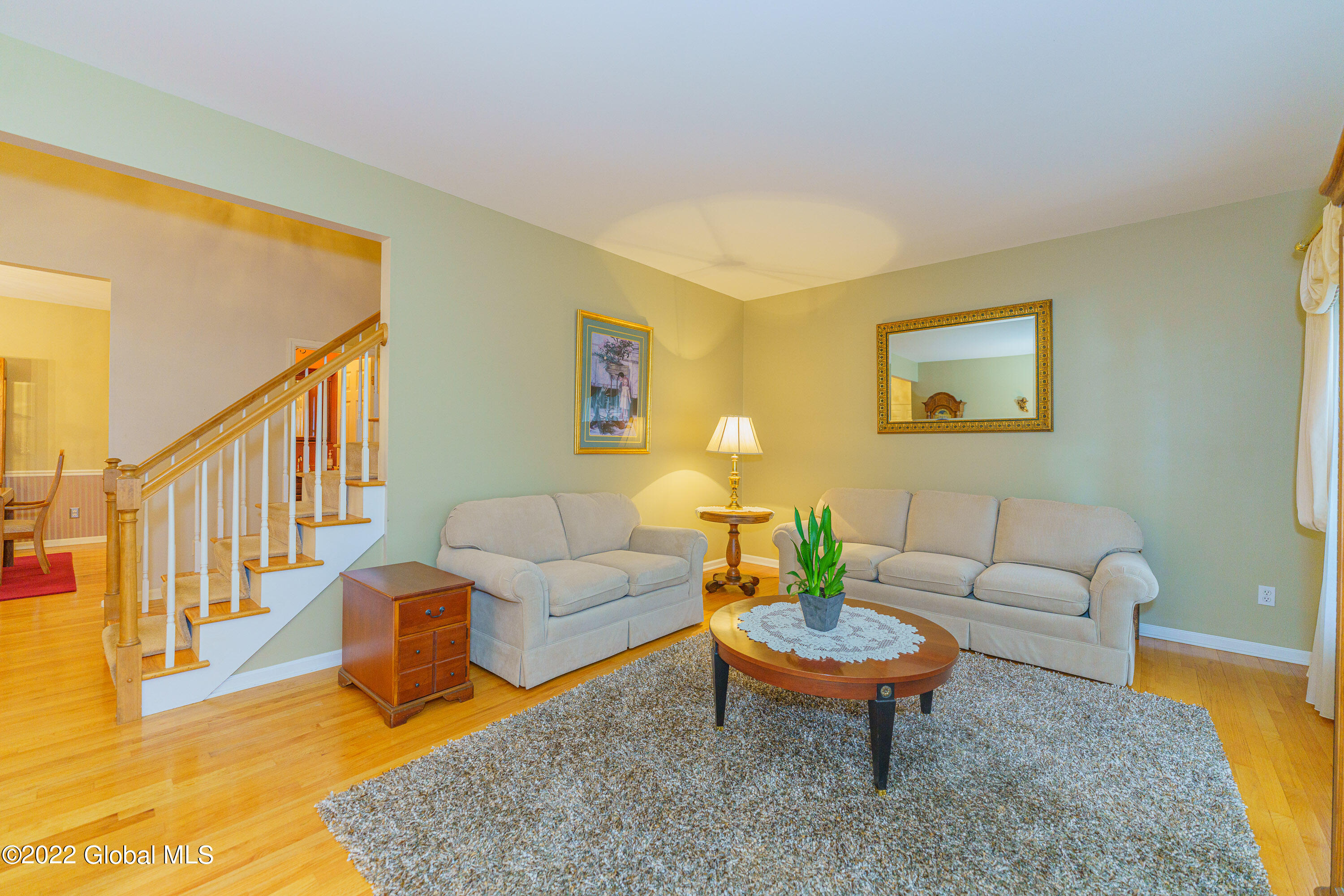 208 Shaker Ridge Drive Schenectady, NY 12309 - Photo 11 of 58 3 Livingroom 3