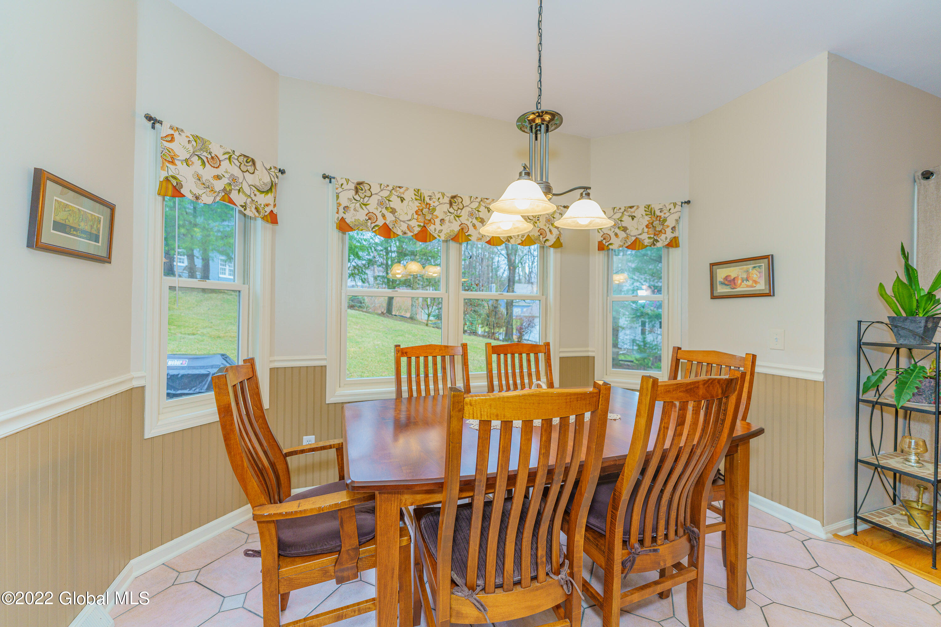 208 Shaker Ridge Drive Schenectady, NY 12309 - Photo 24 of 58 6 Kitchen 5
