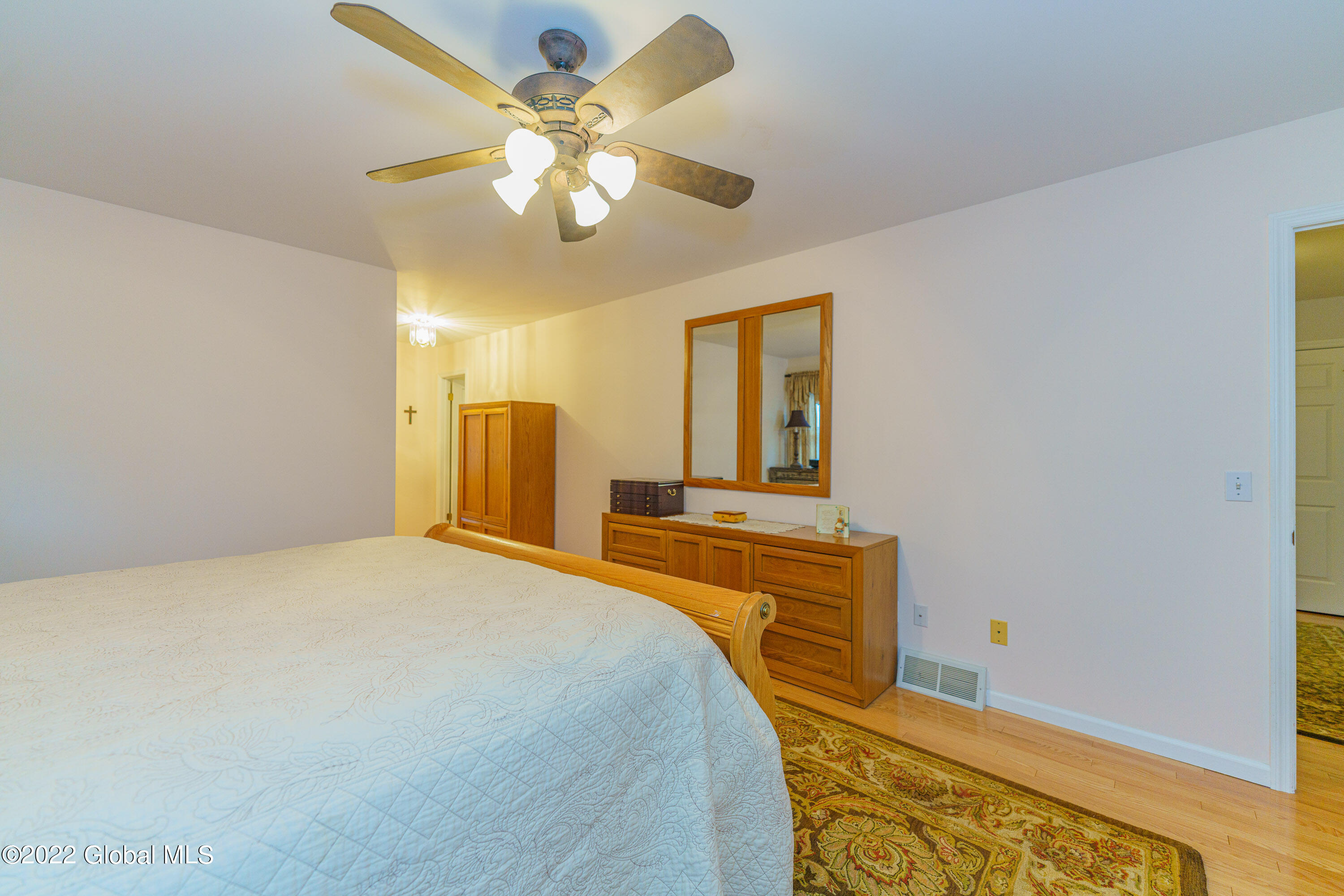 208 Shaker Ridge Drive Schenectady, NY 12309 - Photo 30 of 58 8 Master 1