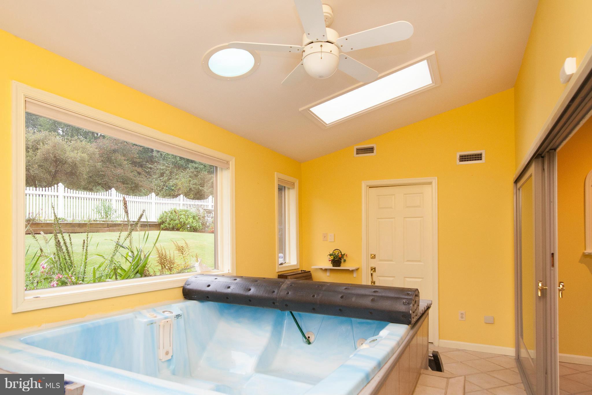 2617 Manchester Road Westminster, MD 21157 - Photo 19 of 30 Sunroom