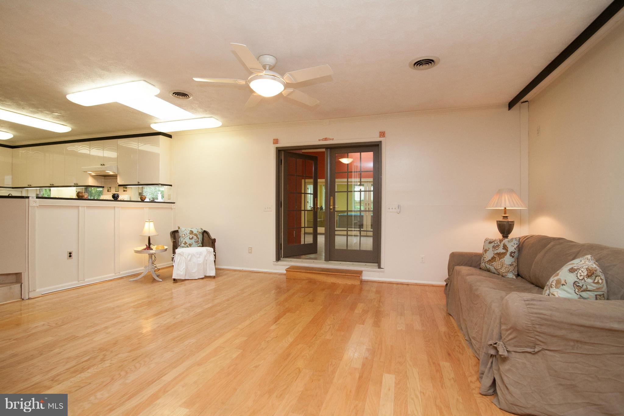 2617 Manchester Road Westminster, MD 21157 - Photo 8 of 30 Family Room - Bright