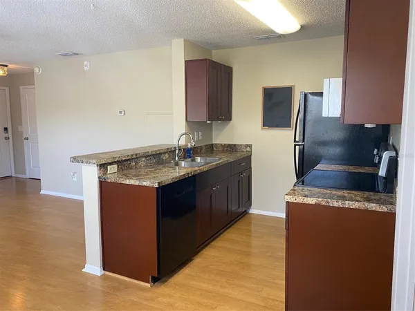 $1,635 | 2592 Grassy Point Drive, Unit 200, Lake Mary, FL 32746