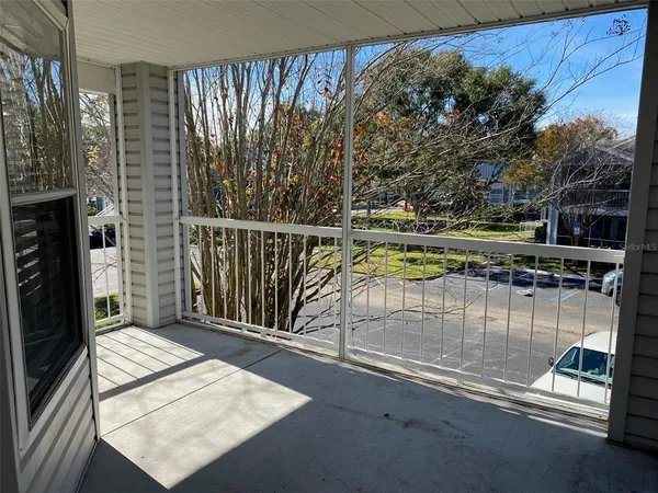 $1,635 | 2592 Grassy Point Drive, Unit 200, Lake Mary, FL 32746