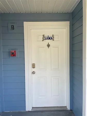 $1,635 | 2592 Grassy Point Drive, Unit 200, Lake Mary, FL 32746