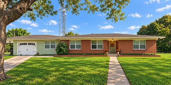$1,750 | 502 North Caney, Wharton, TX 77488