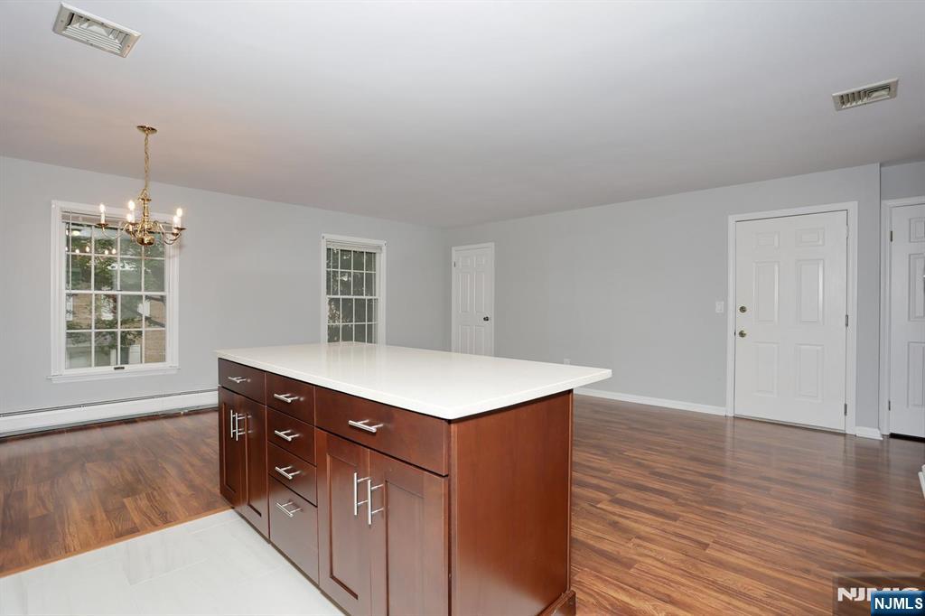 117B South Maple Avenue, Unit B Park Ridge, NJ 07656 - Photo 16 of 37 Gallery Image 16