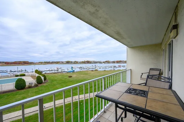 $419,000 | 200 Cove Way, Unit 304, Quincy, MA 02169