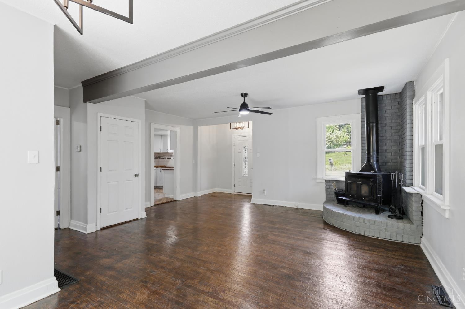 6931 Paddison Road Cincinnati, OH 45230 - Photo 4 of 29