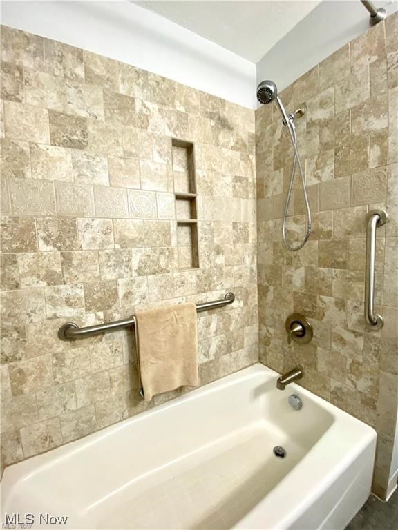 9818 Guilford Road Seville, OH 44273 - Photo 18 of 28 Bathroom with tiled shower / bath combo