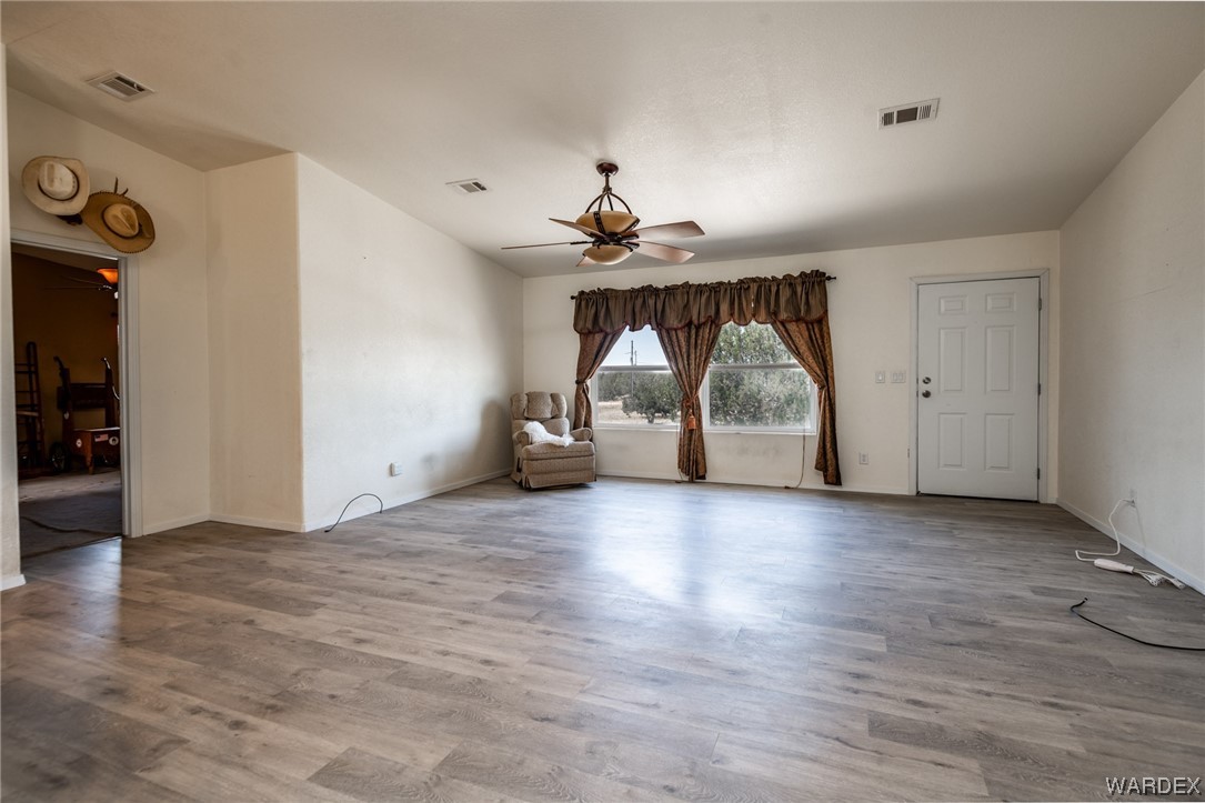 25670 Granada Road Seligman, AZ 86337 - Photo 11 of 48 Gallery Image 11