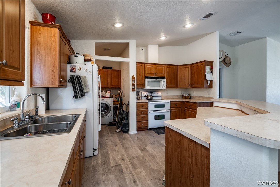 25670 Granada Road Seligman, AZ 86337 - Photo 16 of 48 Gallery Image 16