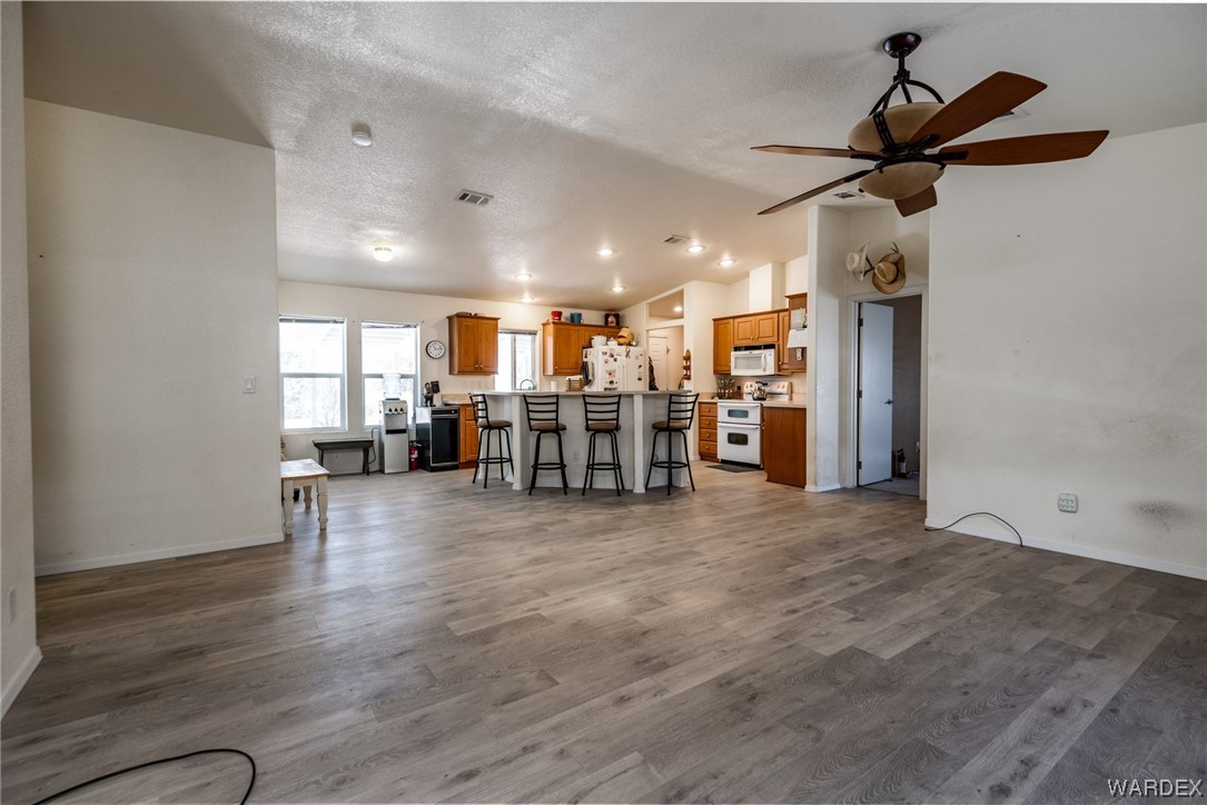 25670 Granada Road Seligman, AZ 86337 - Photo 10 of 48 Gallery Image 10