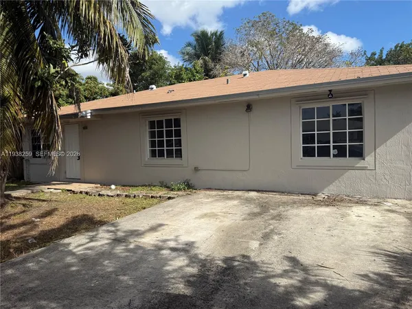 $2,900 | 1330 Northwest 7th Court, Florida City, FL 33034