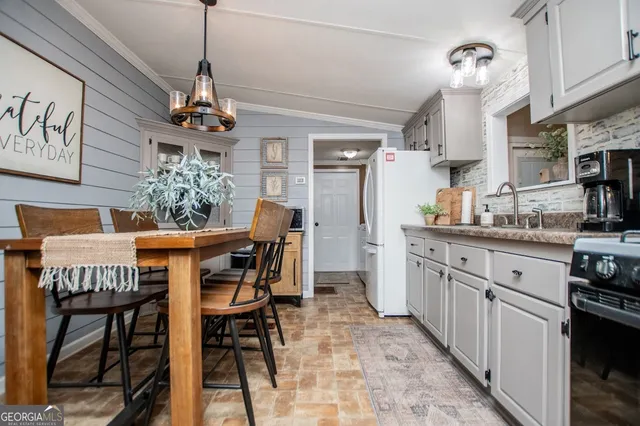 $250,000 | 140 Suburban Drive, Temple, GA 30179