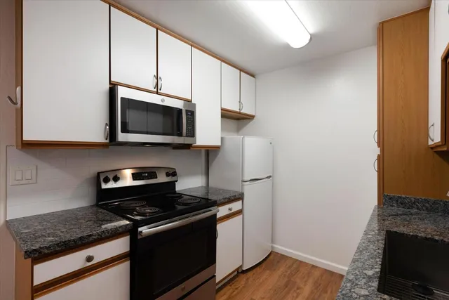 $2,500 | 2025 California Street, Unit 42, Mountain View, CA 94040