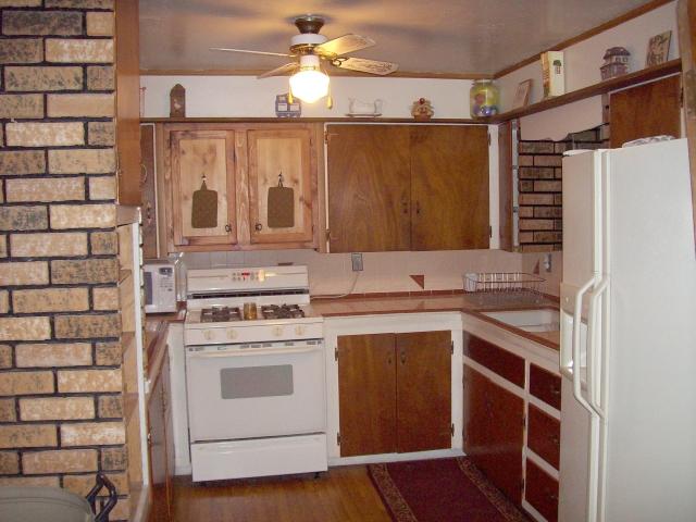 639 Pinon Road Star Valley, AZ 85541 - Photo 9 of 17 Kitchen