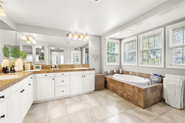 $8,300 | 17 Regents Park, Ladera Ranch, CA 92694