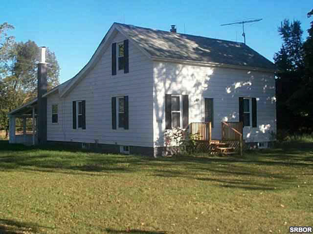 1803 South Warren Road Ovid, MI 48866 - Photo 1 of 8 45993.JPG
