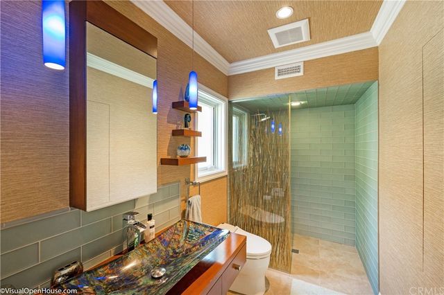 $3,200,000 | 6507 East Seaside Walk, Long Beach, CA 90803