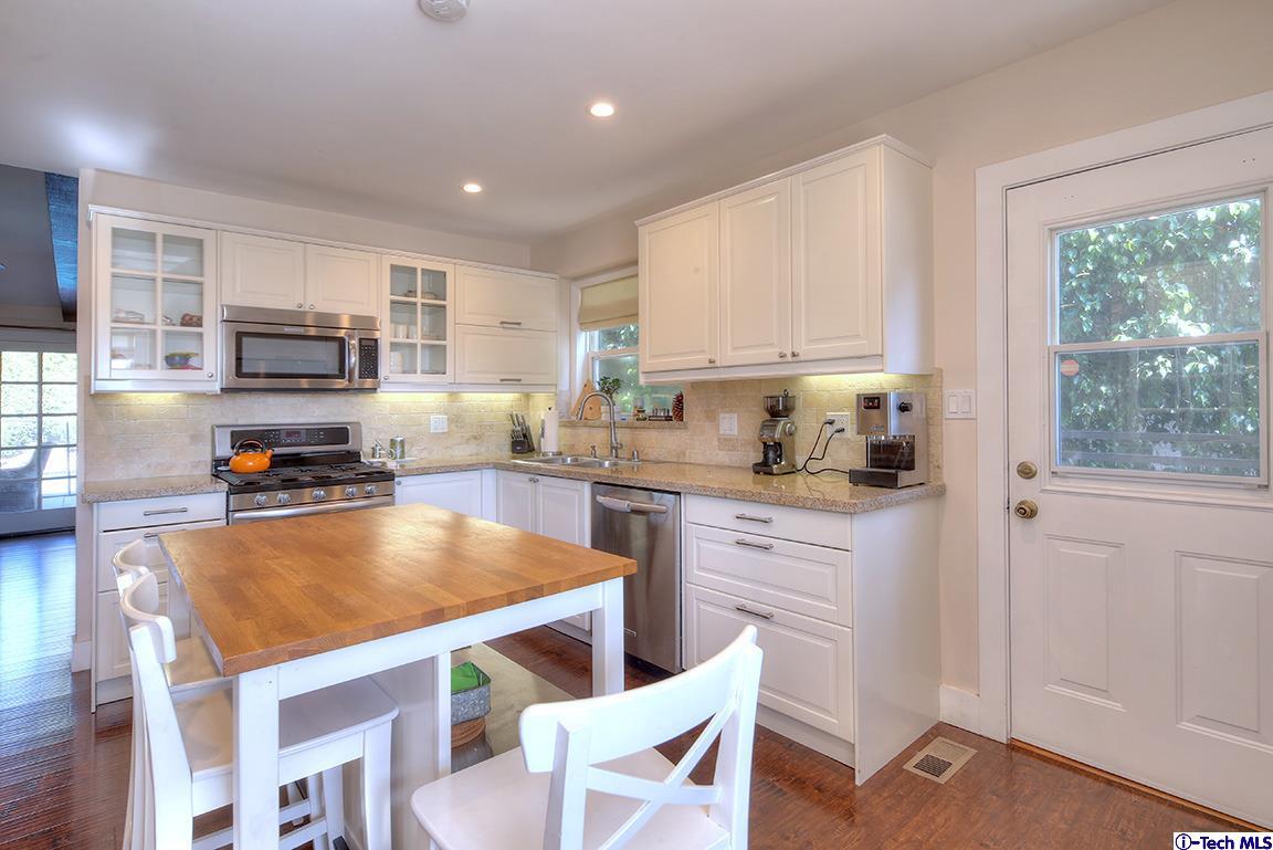 279 West Kenneth Road Glendale, CA 91202 - Photo 13 of 26 Gallery Image 13