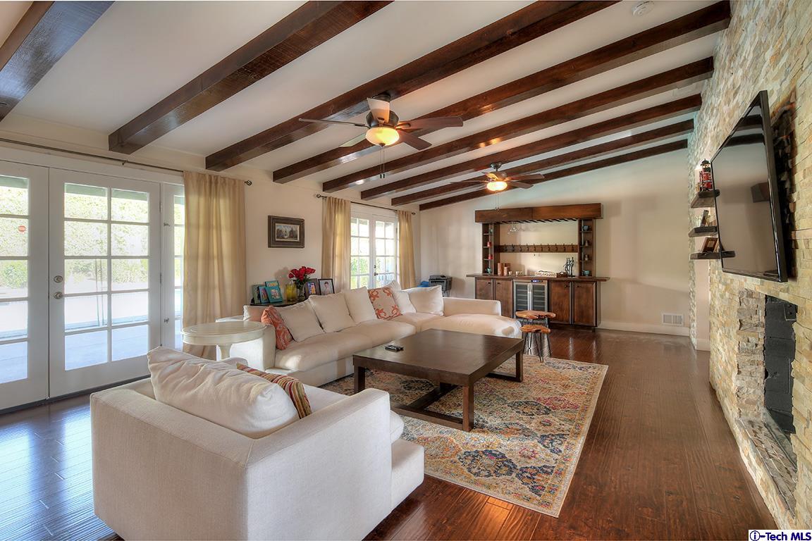 279 West Kenneth Road Glendale, CA 91202 - Photo 4 of 26 Gallery Image 4